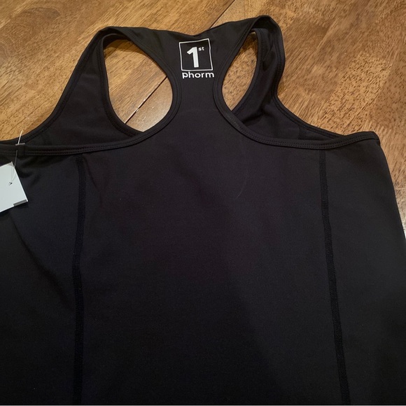 Legion of Boom 1st Phorm yoga top size M - Picture 3 of 3